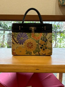 完成品のバッグ
