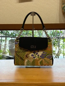 完成品のバッグ
